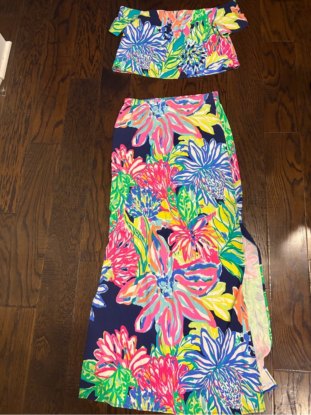 Lilly Pulitzer Navy Multicolor Tropical Floral Mansi set size M